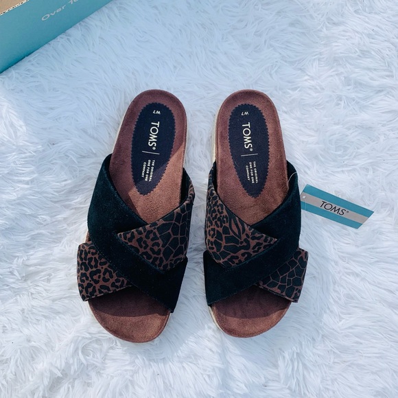 Toms Paloma Suede Slide Sandals - Picture 4 of 10
